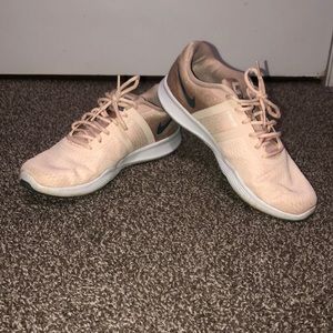 Nike shoes city trainer 2